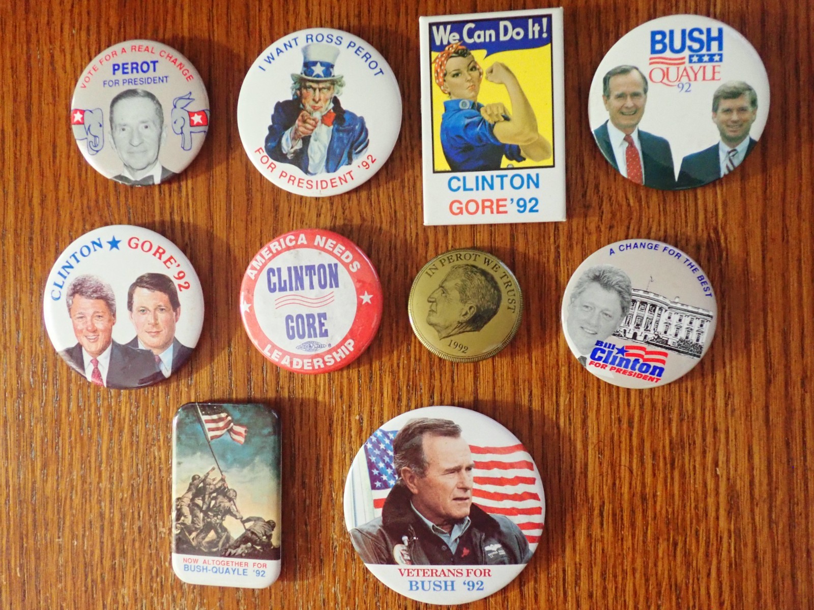 Lot of 10 Vintage Clinton Gore ’92 Bush Quayle Perot Campaign Buttons Pins