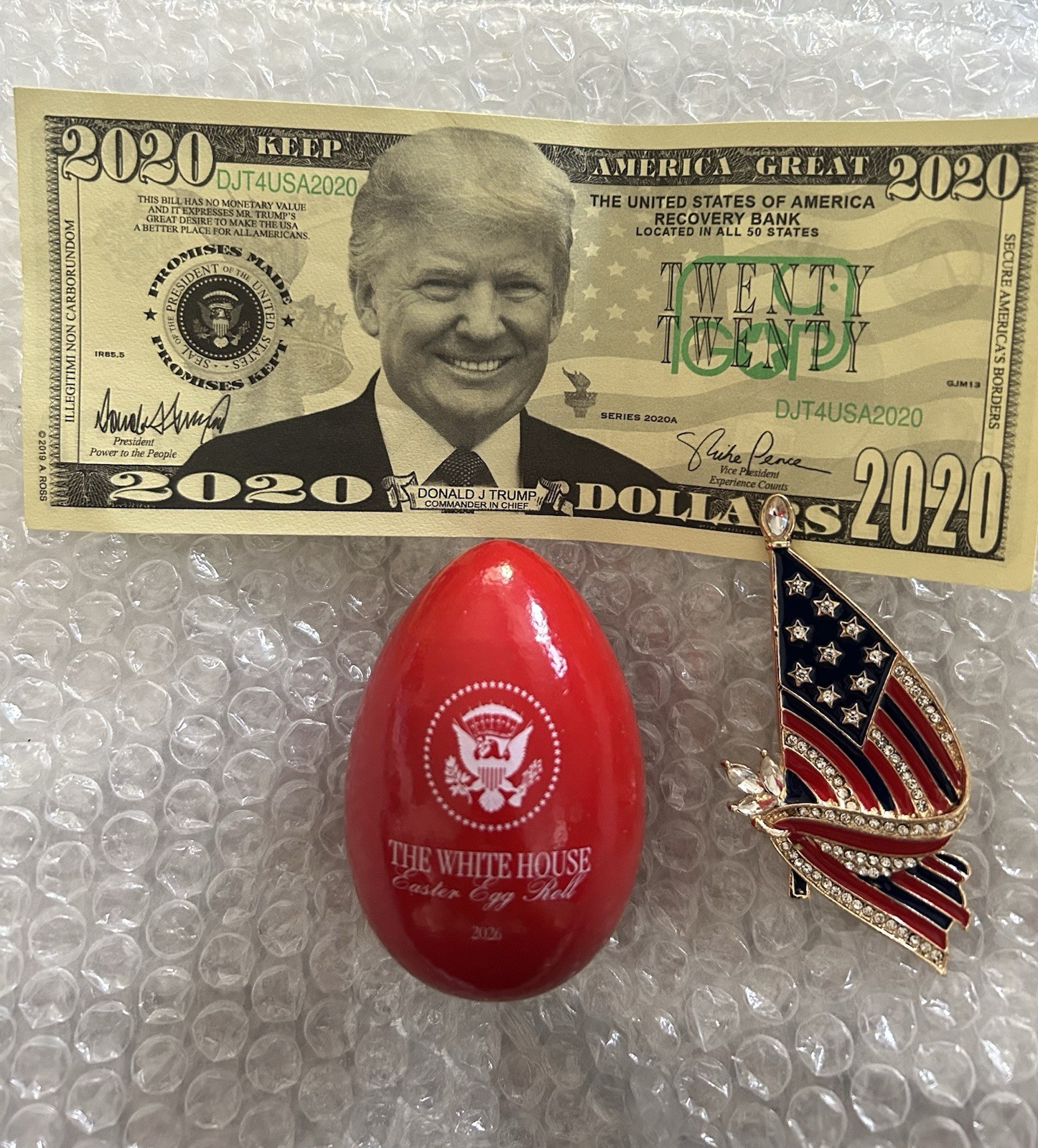 TRUMP 2019 EASTER GOLD EGG WHITE HOUSE EAGLE SEAL In BOX SIGNATURE DONALD RARE