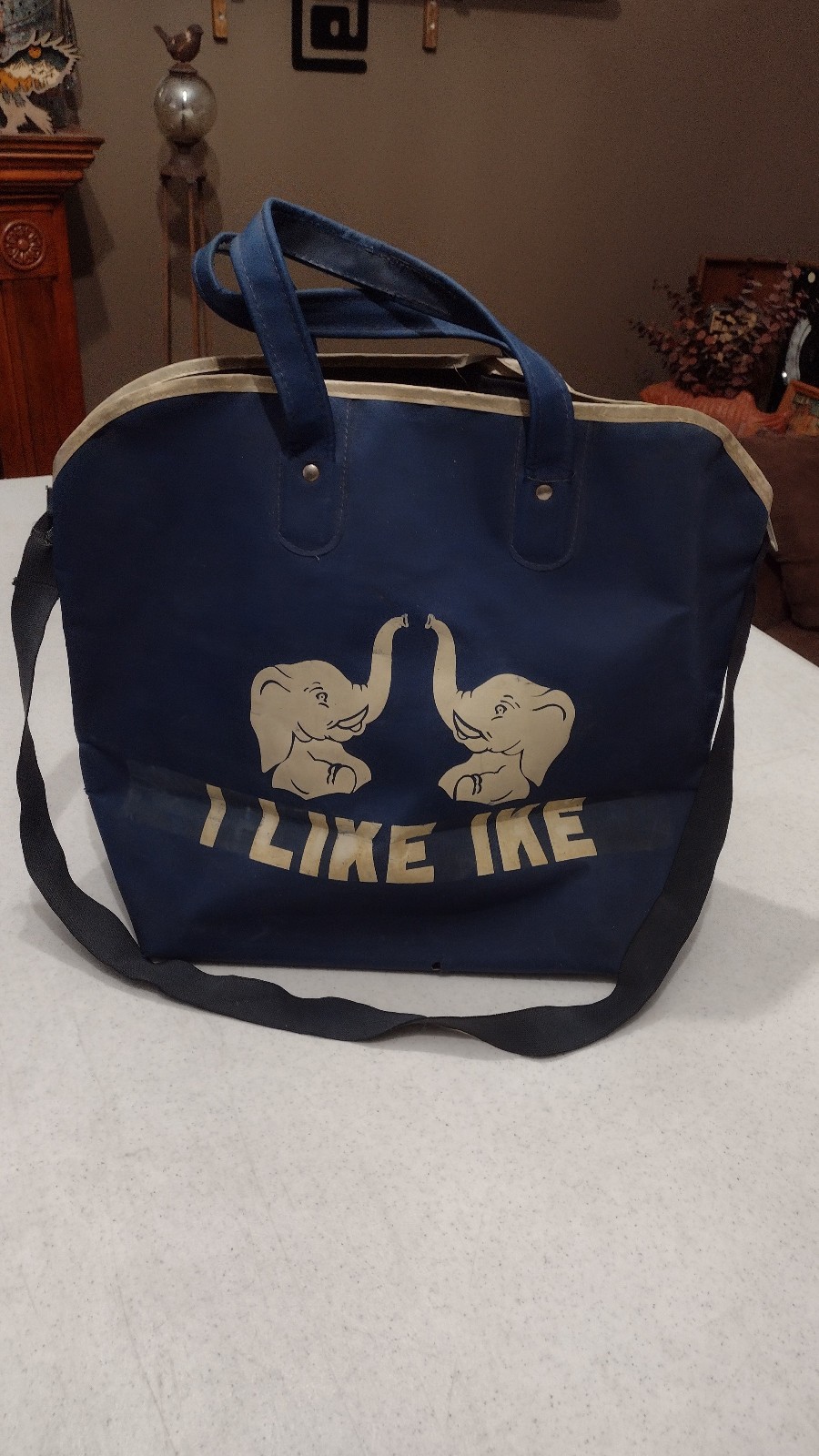Vntage I LIKE IKE duffle bag