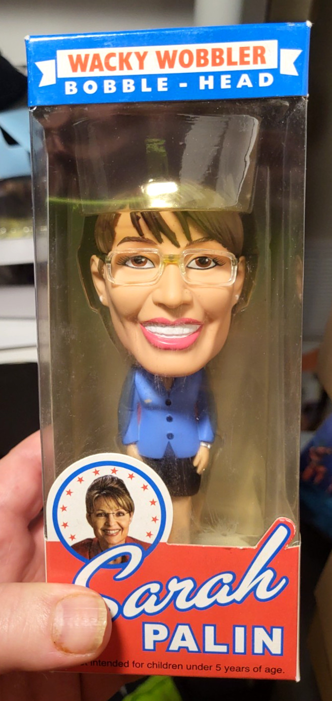 Sarah Palin 2008 Vice President Bobble Head Action Figure (Funko Wacky Wobbler)