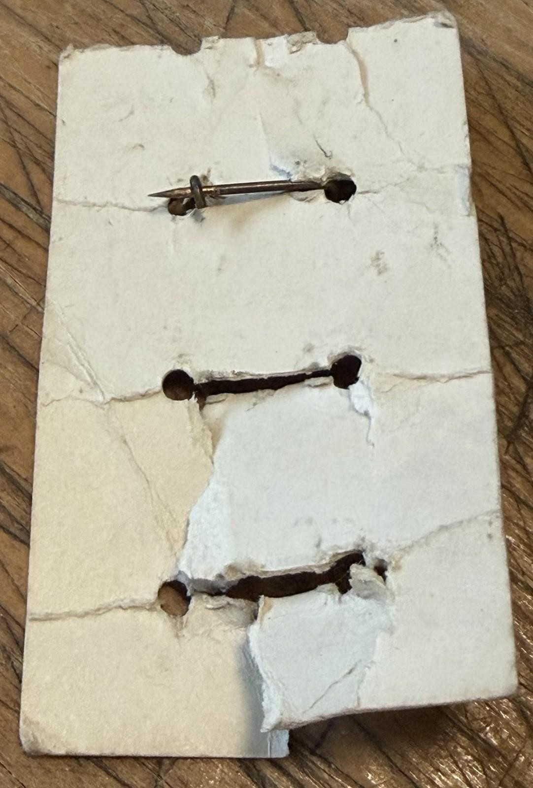 ORIGINAL 1909 TEDDY ROOSEVELT GOOD LUCK WISHBONE CAMPAIGN PIN