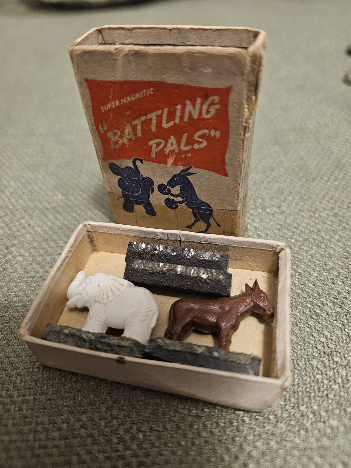 1945 Political Toy Magnetic Battling Pals Donkey Elephant Democrat Republican