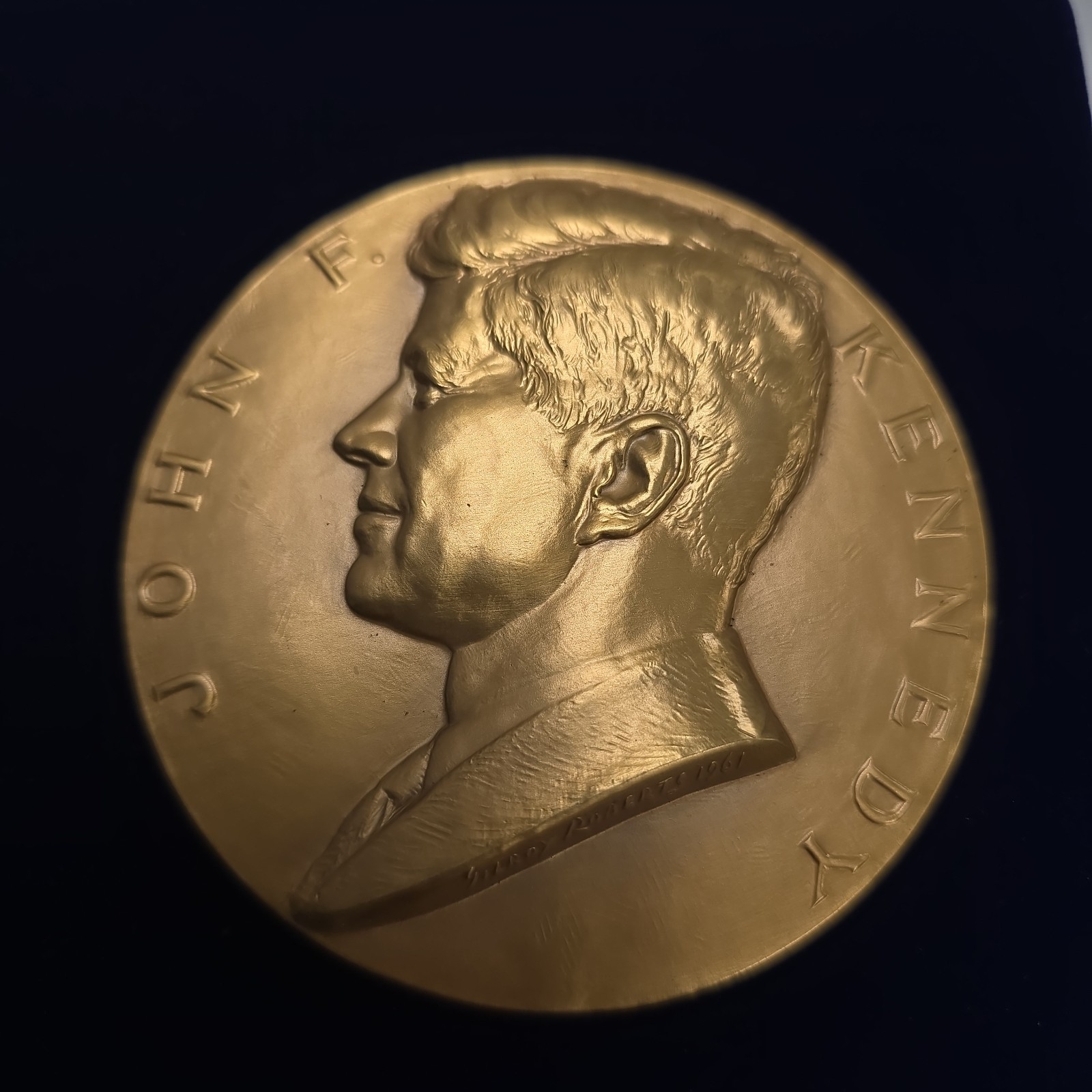Vintage Bronze Commemorative Coin Paperweight John F Kennedy 3″ Medal