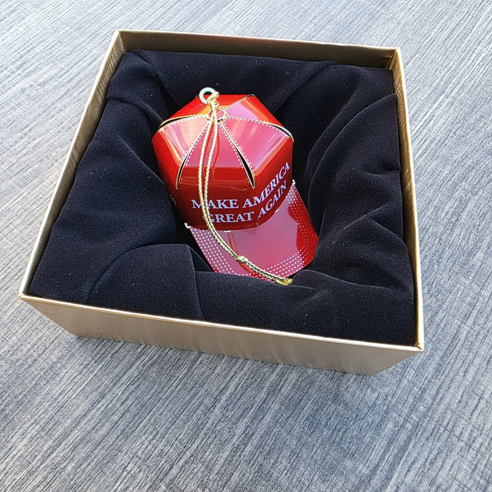 NEW Trump Christmas Ornament Metal Red Hat MAKE AMERICA GREAT AGAIN Maga NIB