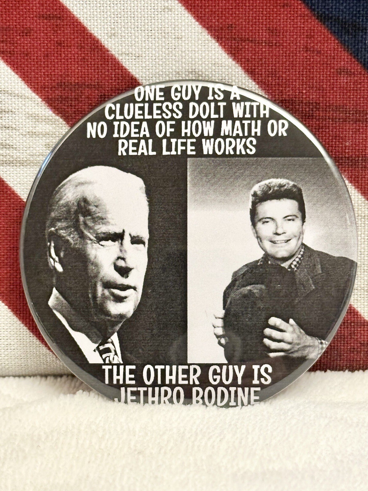 Donald Trump 2024 Anti-Biden “Satire” Political Campaign Pin-Back Button – 3″👀