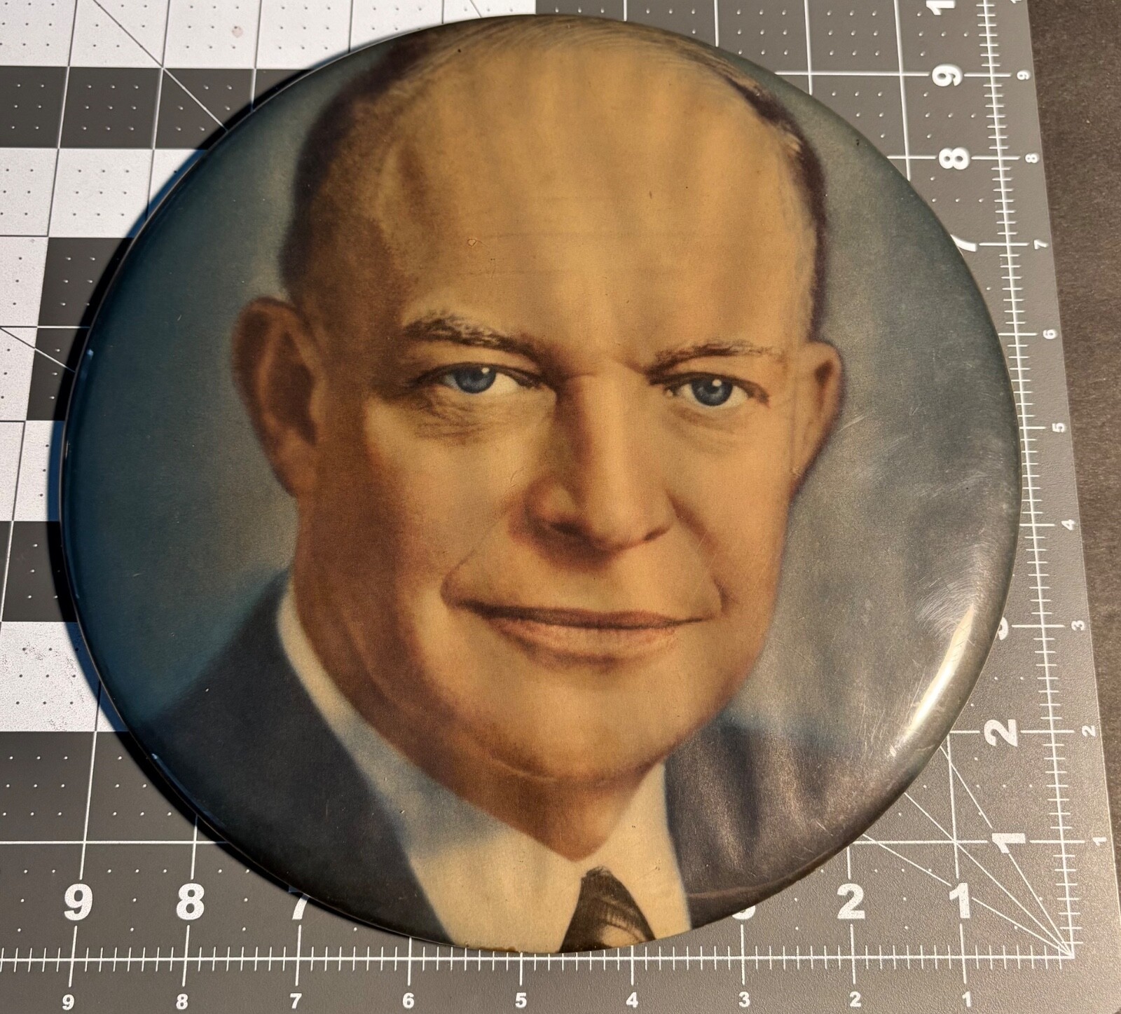 Rare 1952 BIG 9.5″ President Dwight Eisenhower IKE Campaign Button STAND UP SIGN