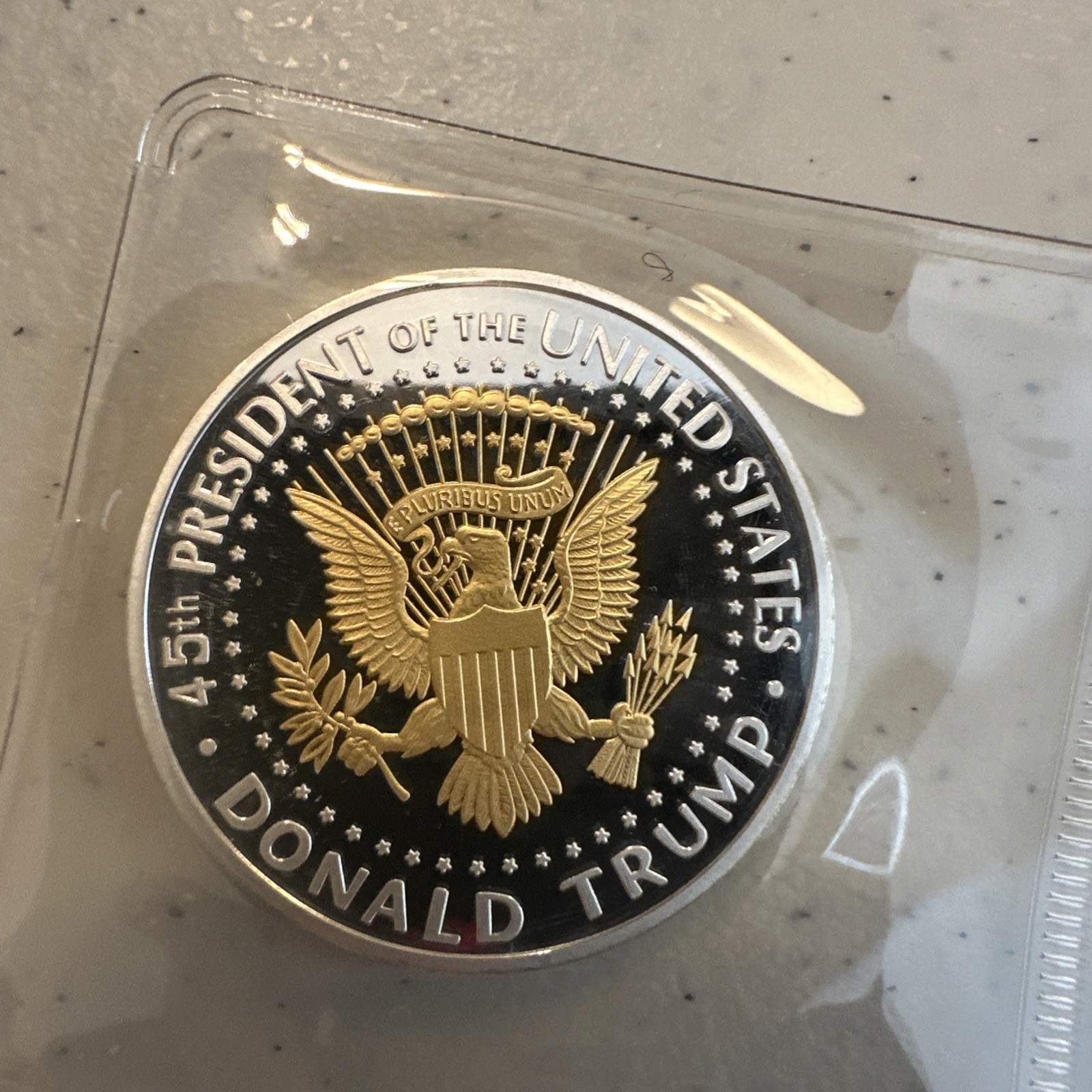 2018 Donald Trump Silvery Plated Challenge Collectible Coin 45th Presidet New