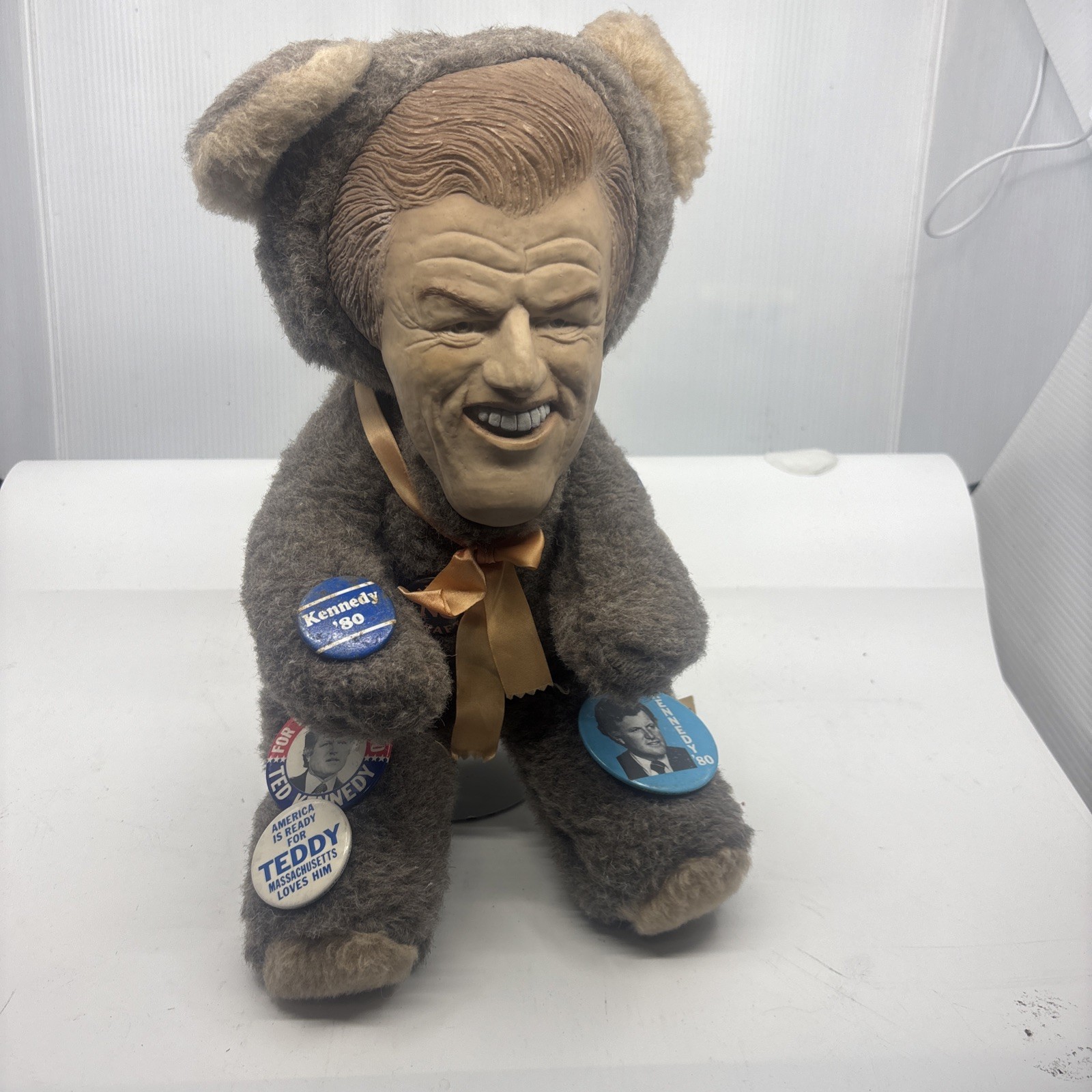 1980 Democrated Ted Kennedy Teddy Bear Satire w/ Tag + 13 Pins