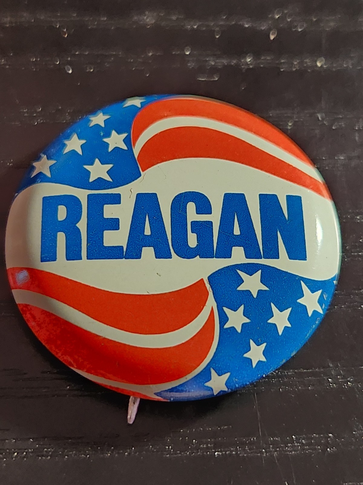 Vintage Ronald Reagan Presidential Campaign Pinback Button US Flag Design
