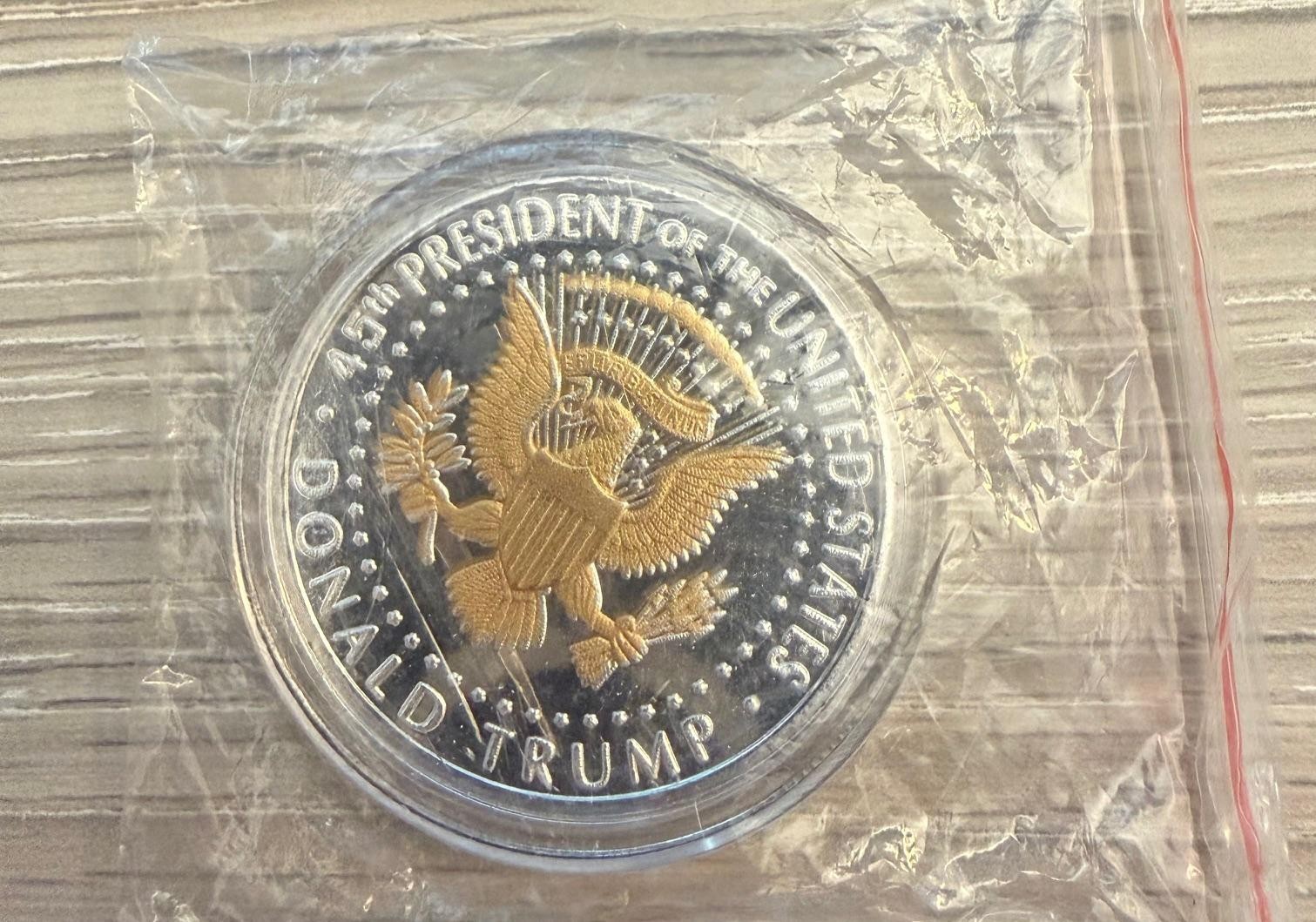 DONALD TRUMP 2020 SILVER GOLD Plated RARE COIN 45th President KEEP AMERICA GREAT