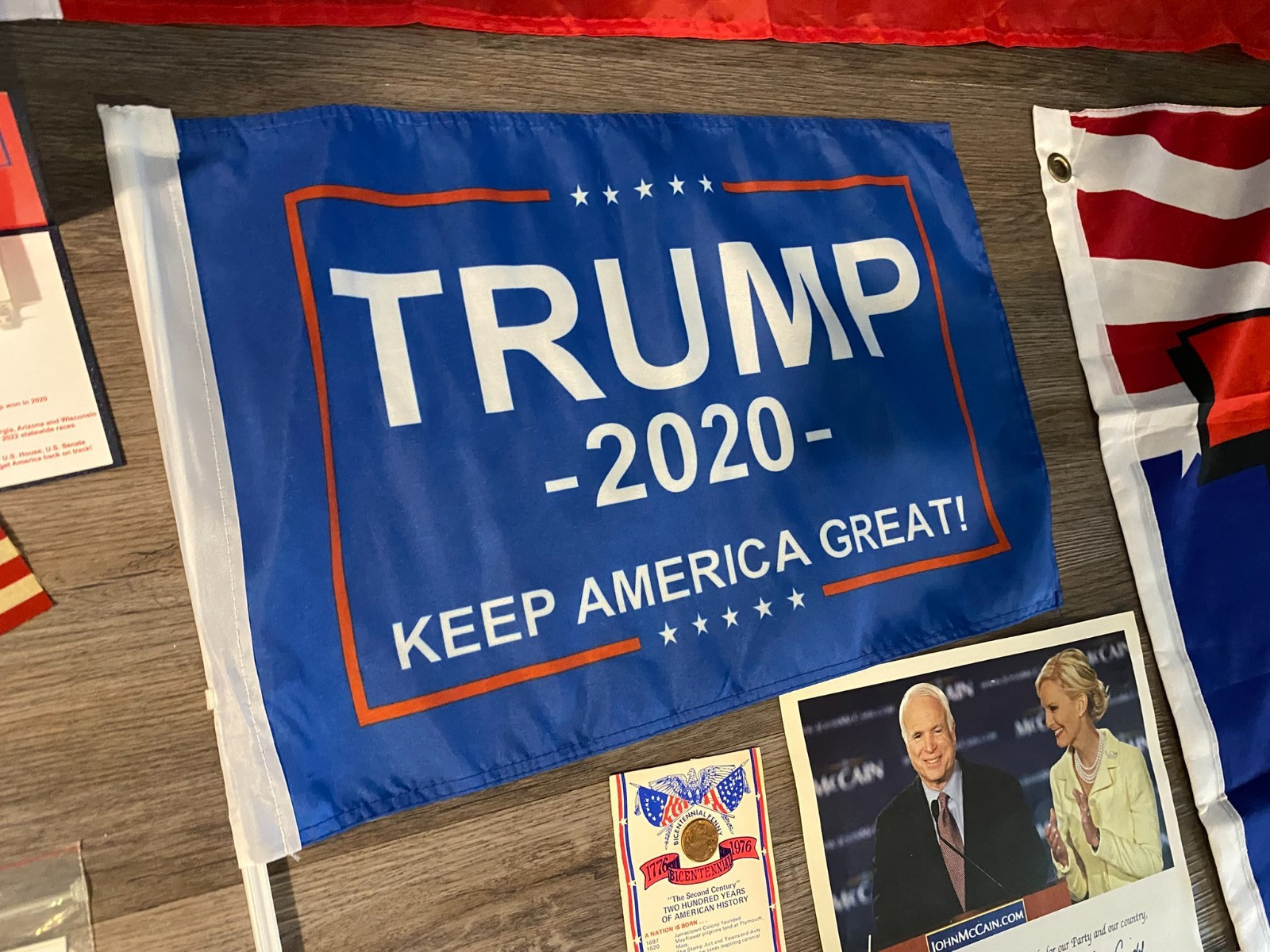 3×5 Trump flags w/ lot McCain Palin campaigning and President Ronnie Reagan book