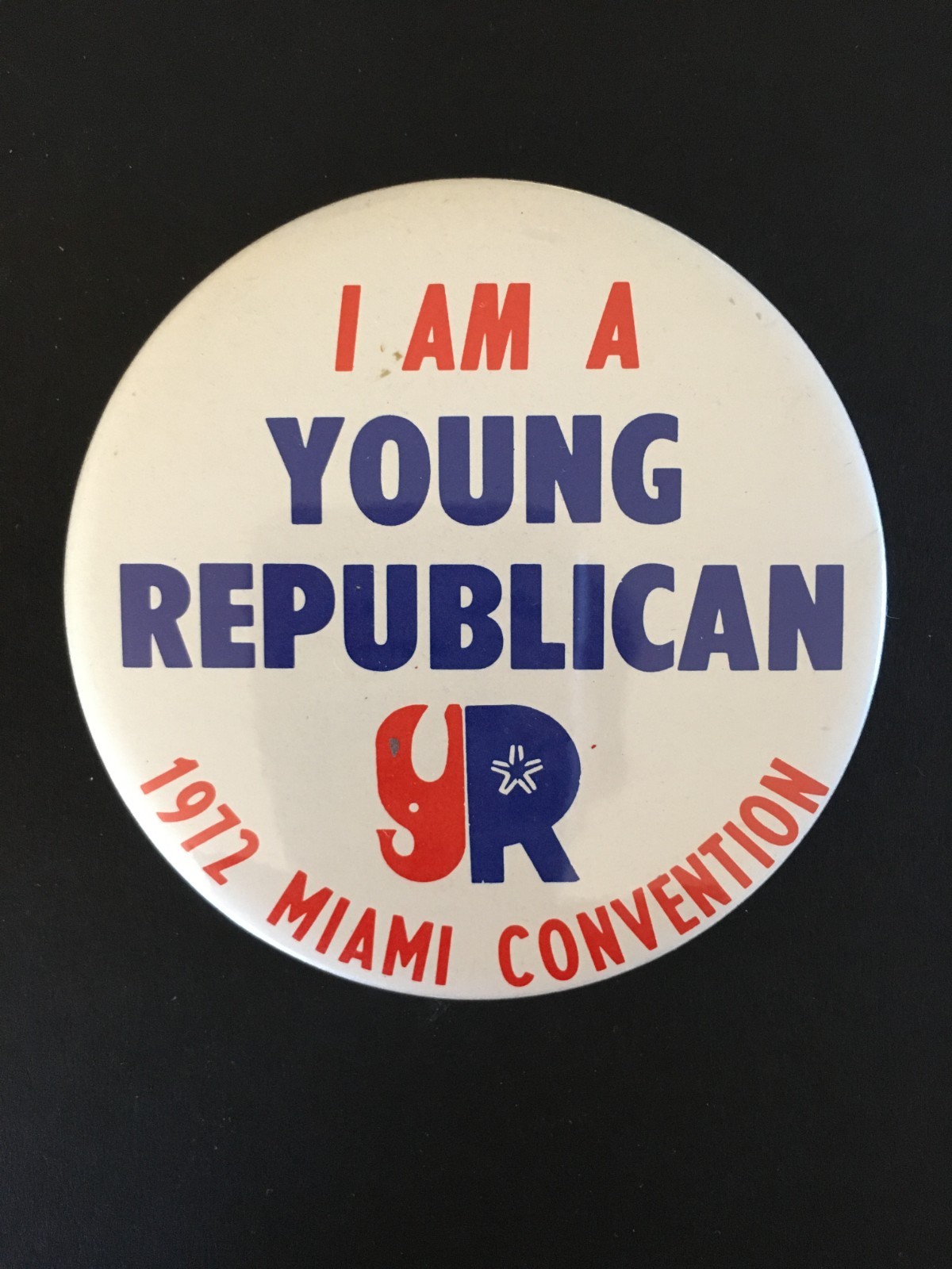 1972 I AM A YOUNG REPUBLICAN Miami RNC LARGE 3″ Campaign button – NIXON