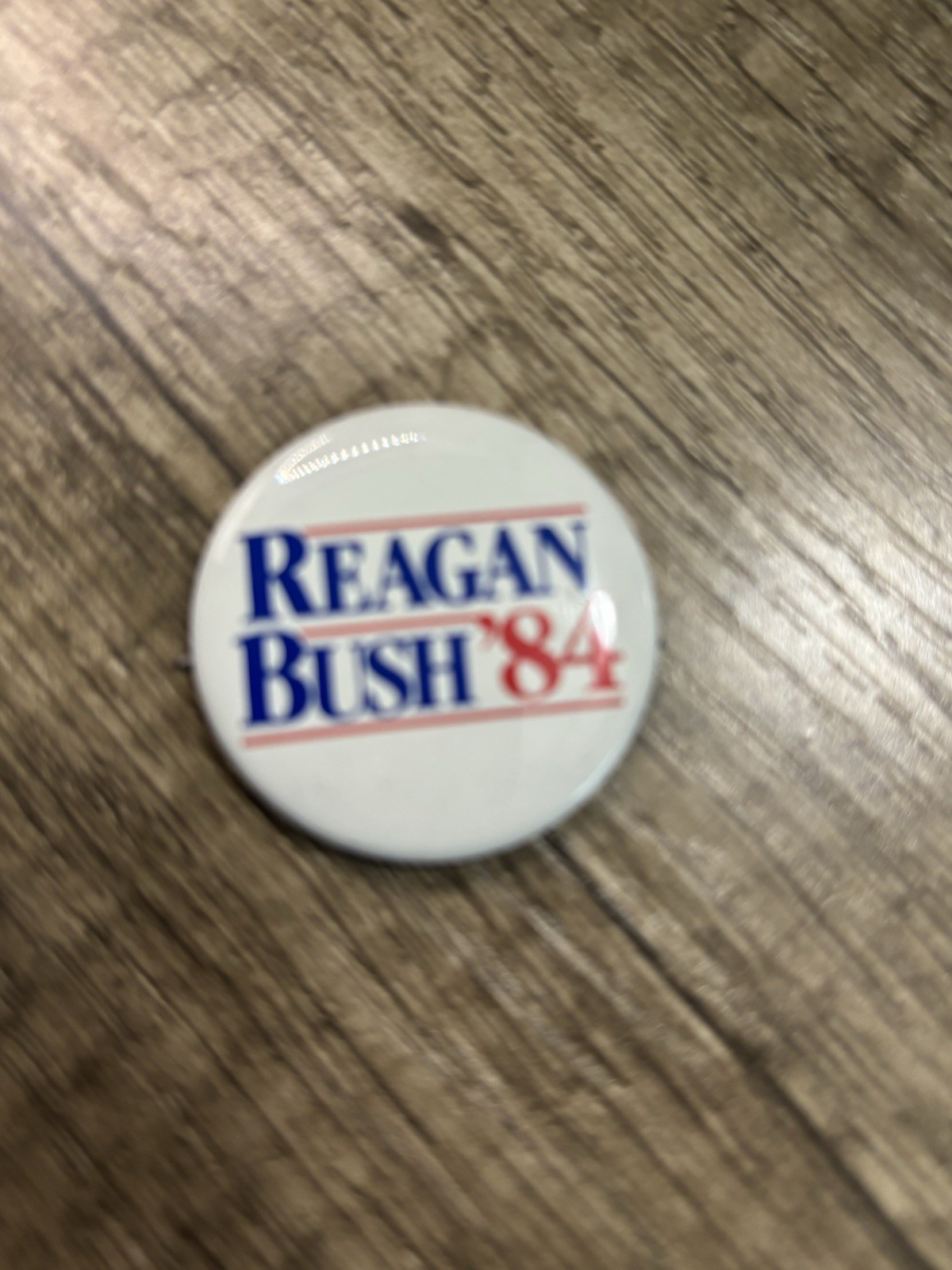 1980s round button pin political advertising Reagan Bush ’84 vintage