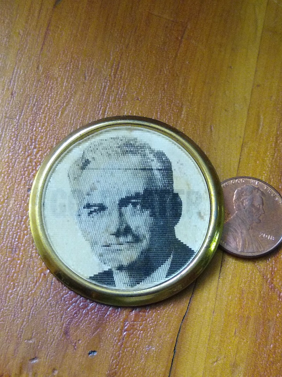Barry Goldwater in ’64 1964 flasher campaign pin button political president
