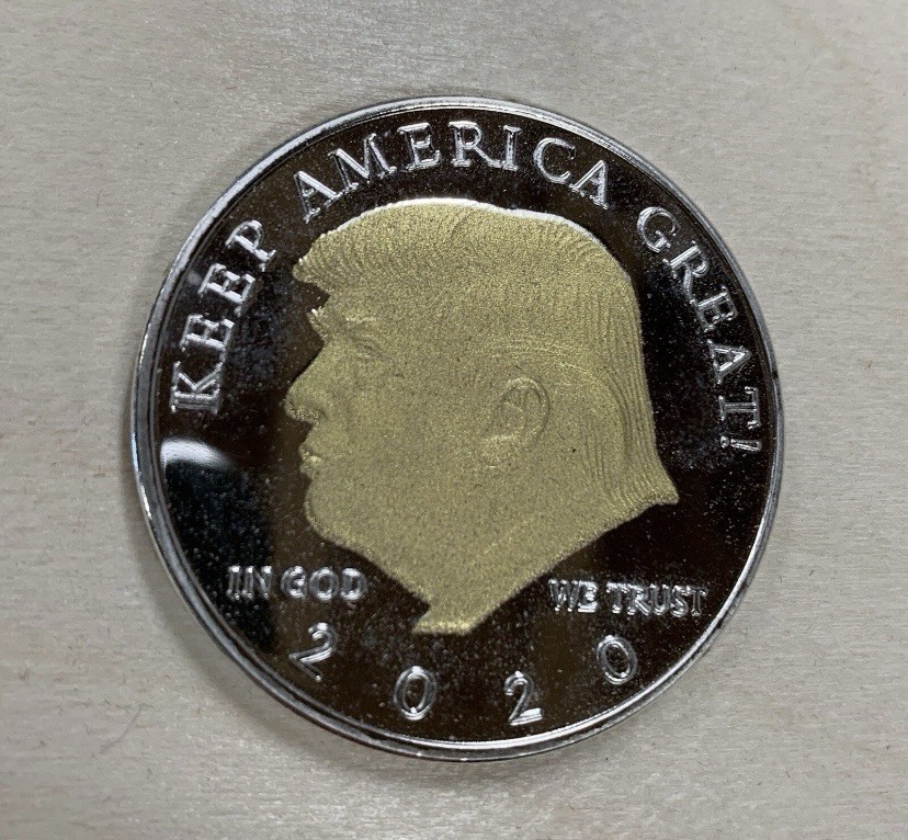 Donald Trump 2020 “Keep America Great” Commemorative Silver & Gold Colored Coin