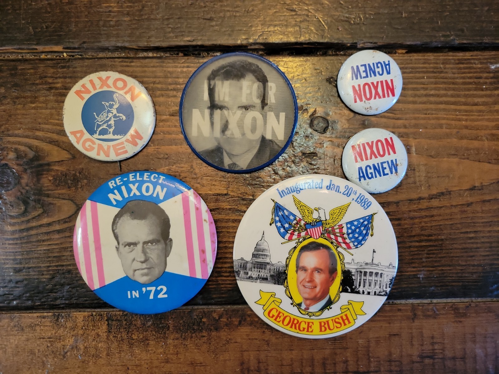 Vintage Presidential Campaign Pin NIXON GEORGE BUSH Sr. Jimmy carter.