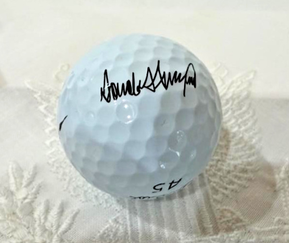 Donald Trump White House Golf Ball with Presidential Seal and Signature Gift Box