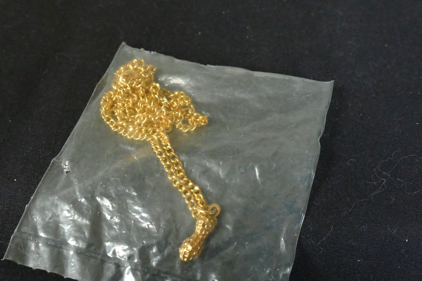 1976 Jimmy Carter Campaign Gold-Tone Peanut Pendant Necklace Factory Sealed
