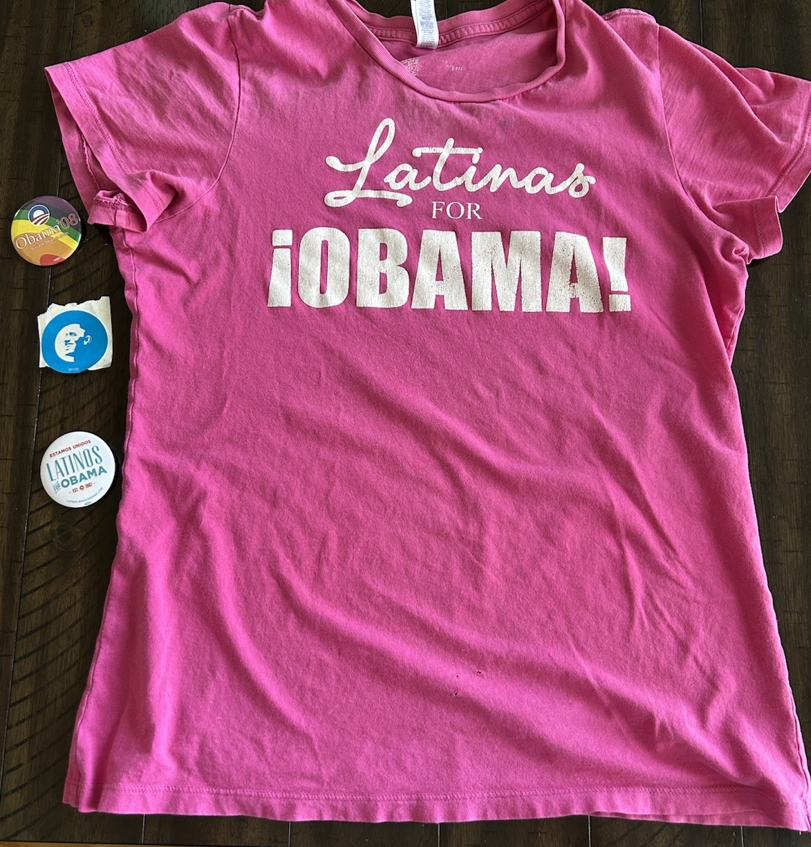 Obama Campaign Latin@s For Obama Shirt, Two Buttons And Sticker