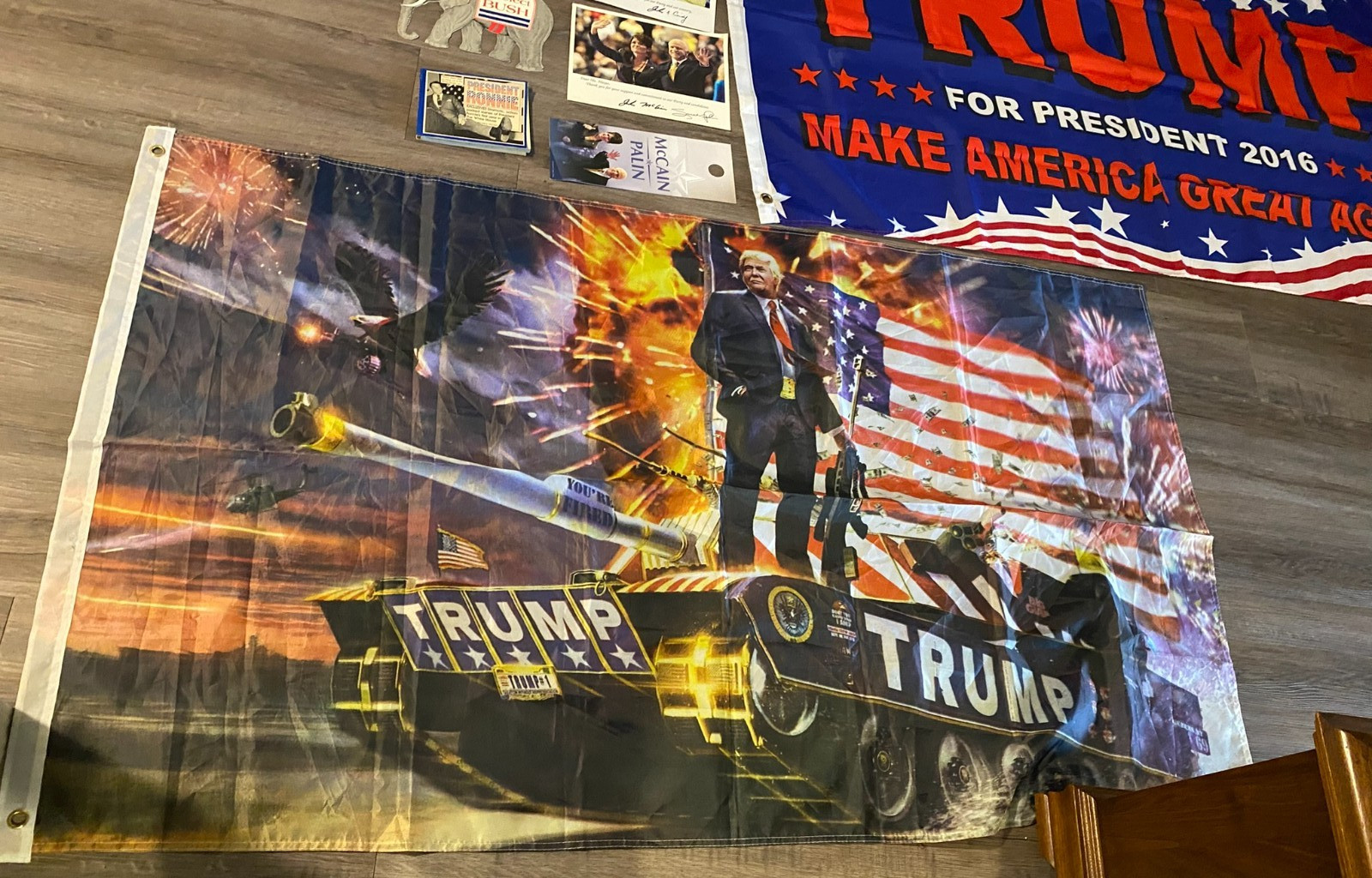 3×5 Trump flags w/ lot McCain Palin campaigning and President Ronnie Reagan book