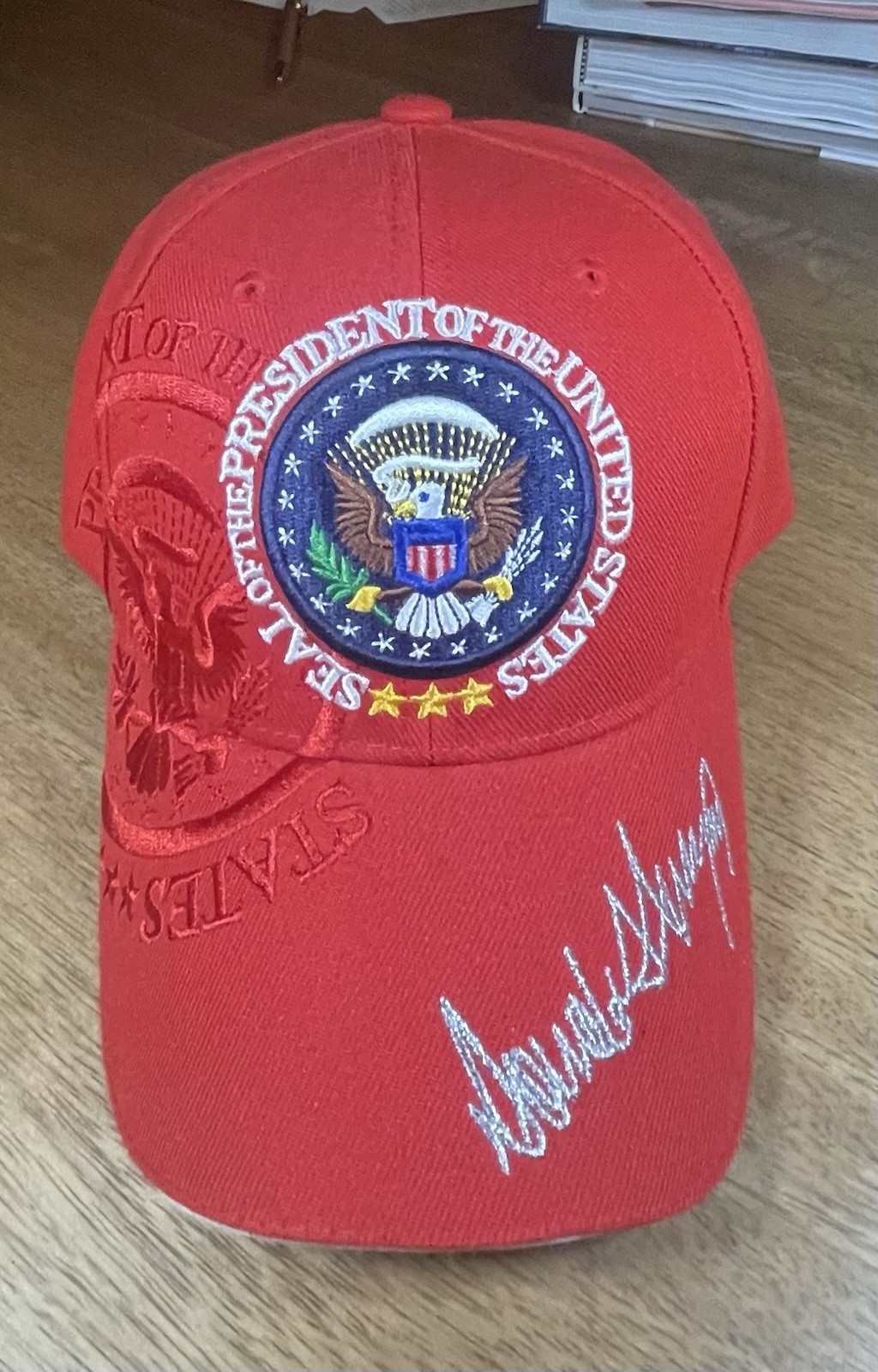 TRUMP RED HAT PRESIDENT EAGLE SEAL SIGNATURE DONALD REPUBLICAN GOP MAGA