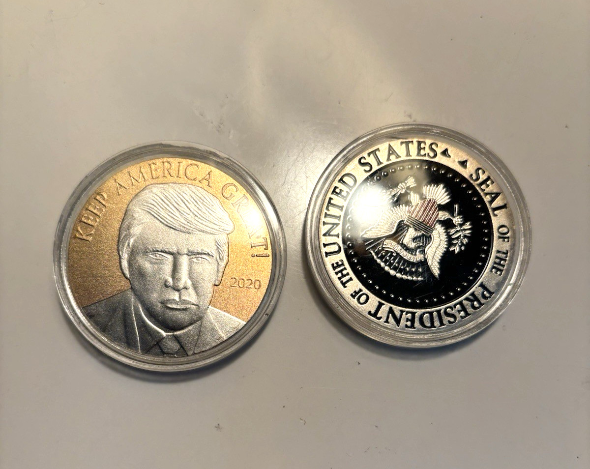 2020 DONALD TRUMP ‘Keep AMERICA GREAT’ COIN, in Plastic shell. SEE PICS!