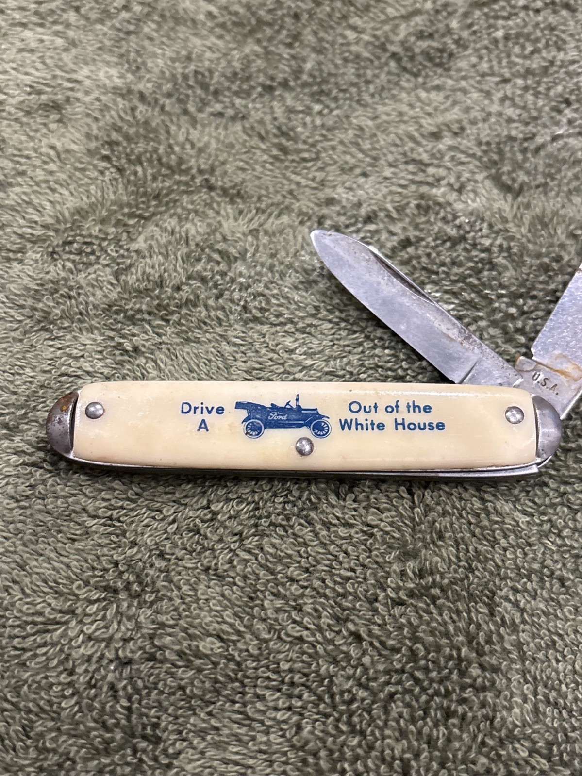 Vintage 1960’ Driving A Ford Election Political 2-Blade Folding Pocket Knives