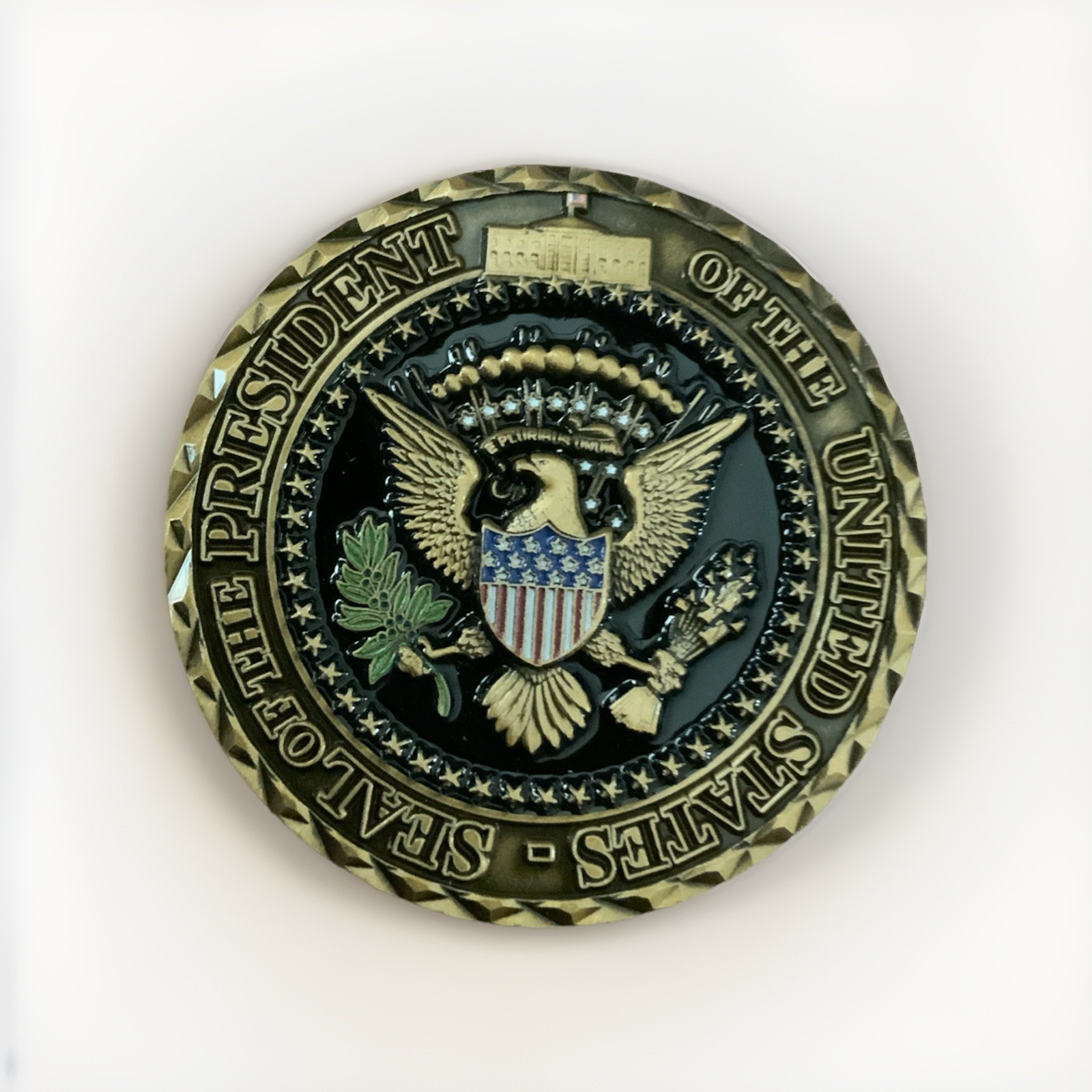 President Donald J Trump Presidential Seal Collectible Coin – See Pics For Size