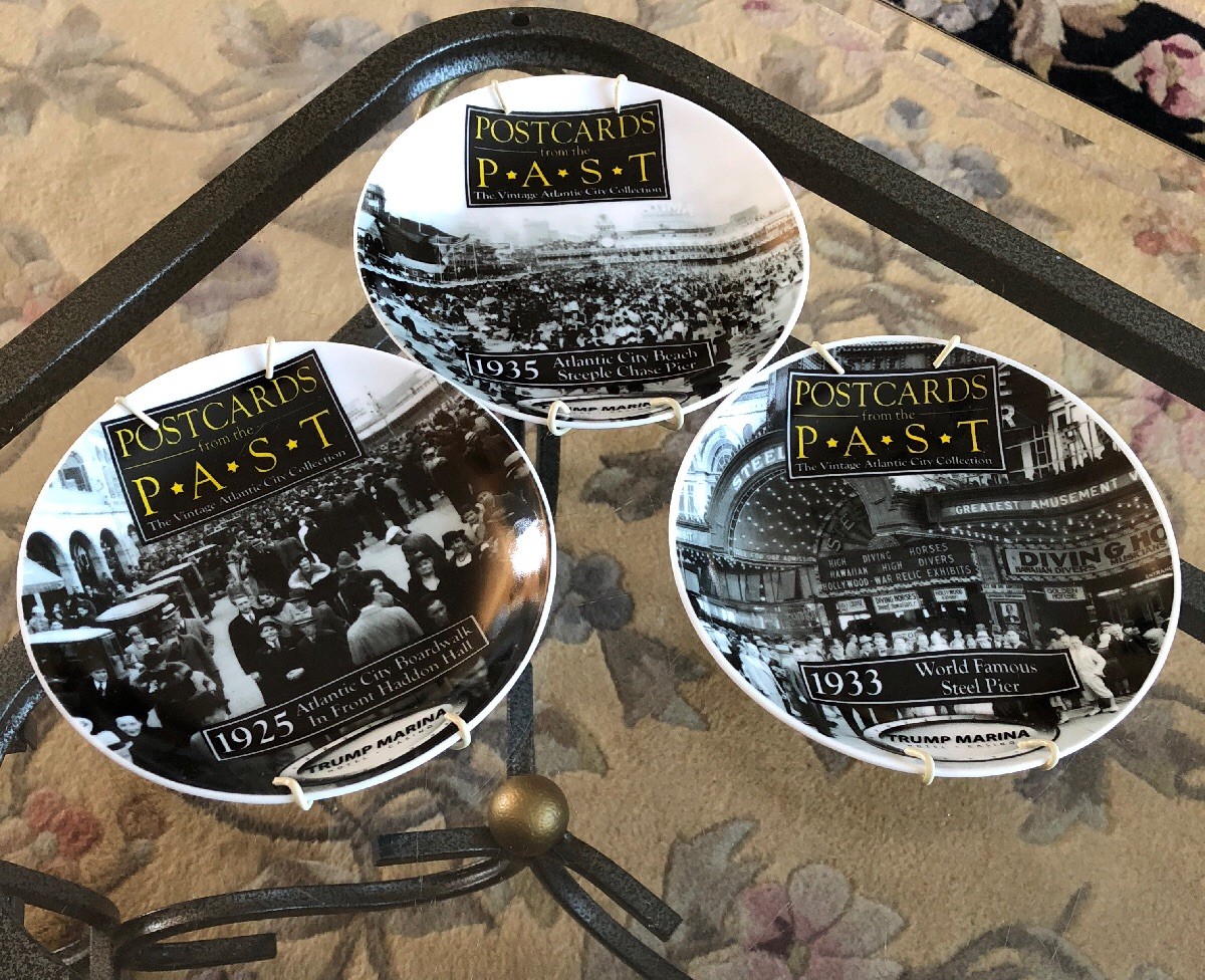 3 VINTAGE TRUMP MARINA 6″ Collectors Plates-1925,1933 & 1935 POSTCARDS