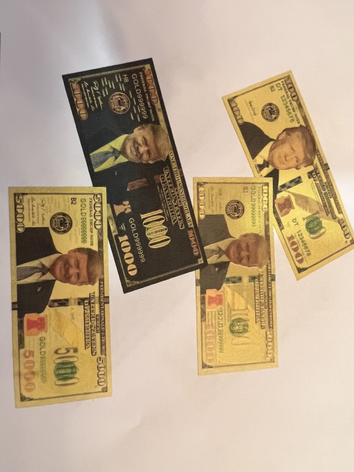 4PCS. DONALD. TRUMP GOLDEN FOIL MIXED DENOMINATION COMMEMORATIVE SOUVENIRS