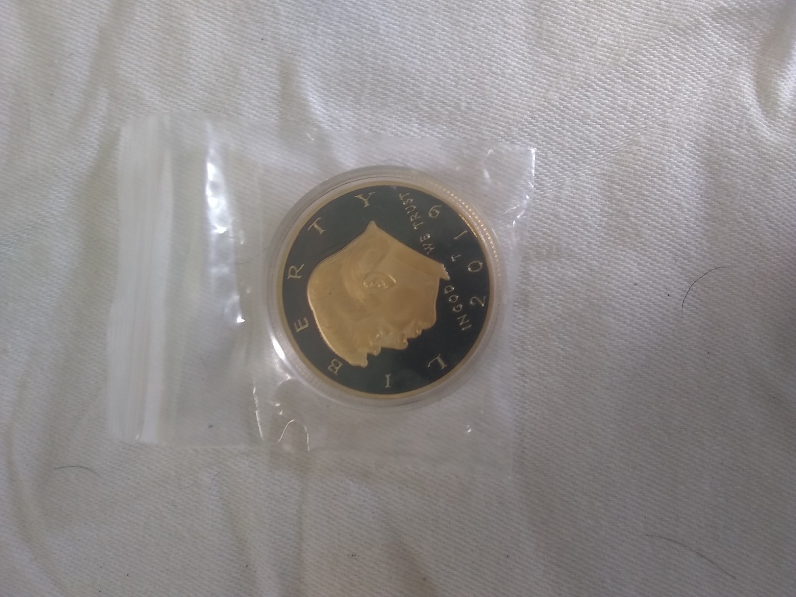 TWO Donald Trump Liberty 2019 Gold/Blue Coin. In God We Trust. Seal of Us