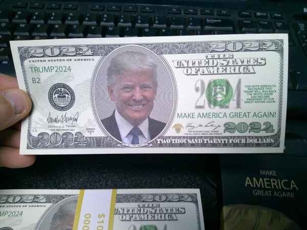 Trump 2024 Limited Edition Novelty Dollar Bill – Pack of 100 – MAGA