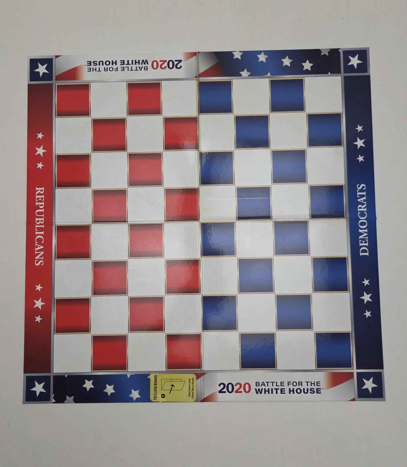 BulbHead 2020 Battle for the White House Chess Set w/ COA Trump Pence No Dem
