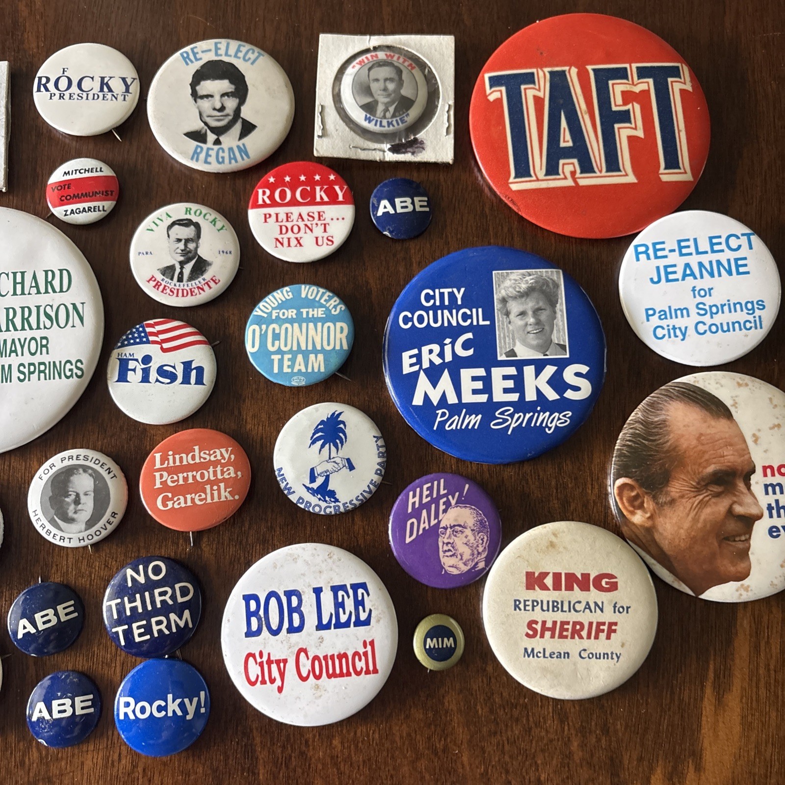 47 Poltitcial Campaign Buttons
