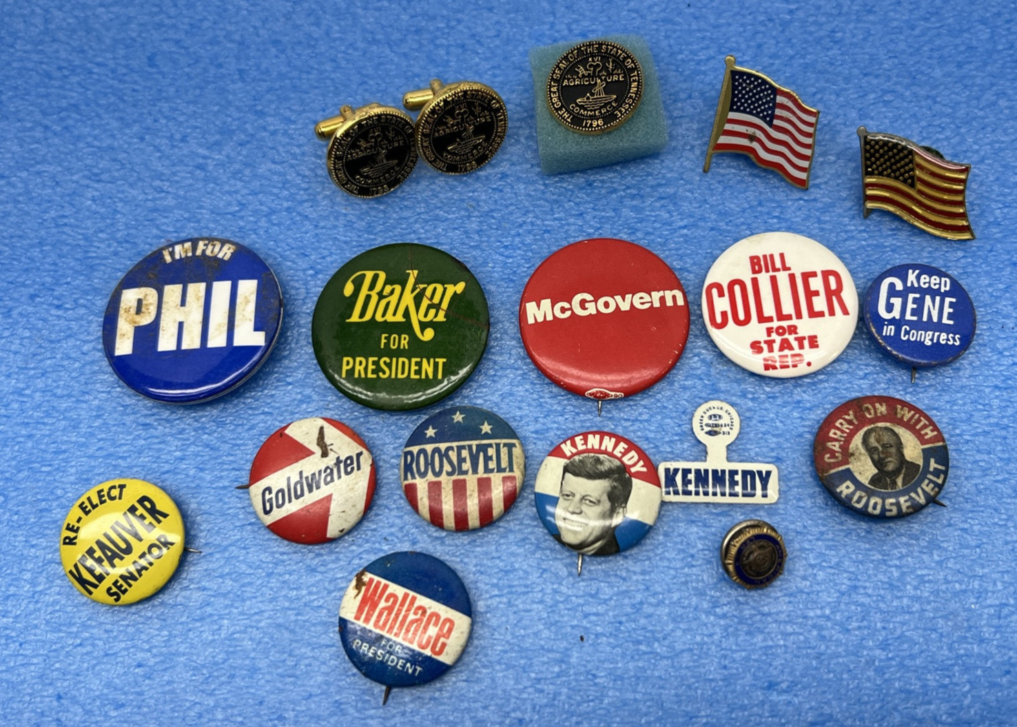 Vintage Button Lot of 18 Pins Political Wallace Goldwater Kennedy Roosevelt Phil