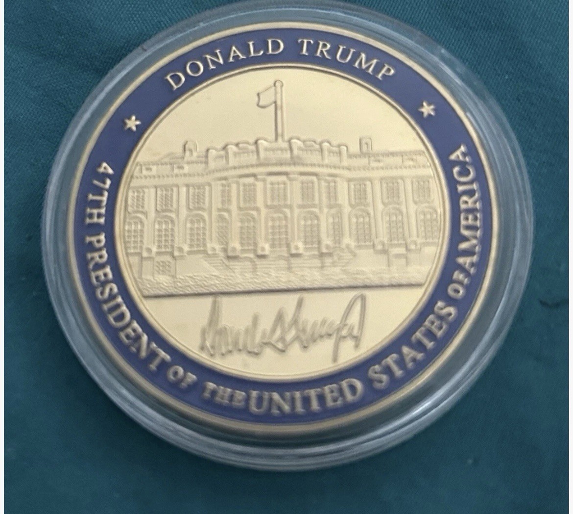 TRUMP CHALLENGE COIN in WOOD BOX PRES GOLD ENAMEL RED REPUBLICAN GOP EAGLE MAGA