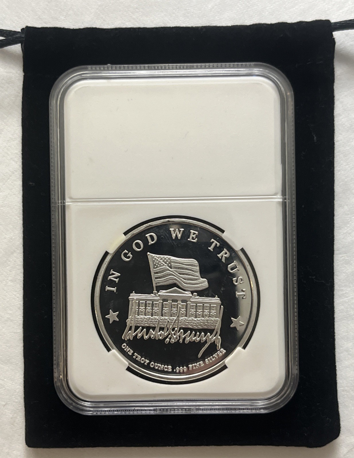 President Donald J. Trump First Edition Medallion 1 oz 0.999 Fine Silver