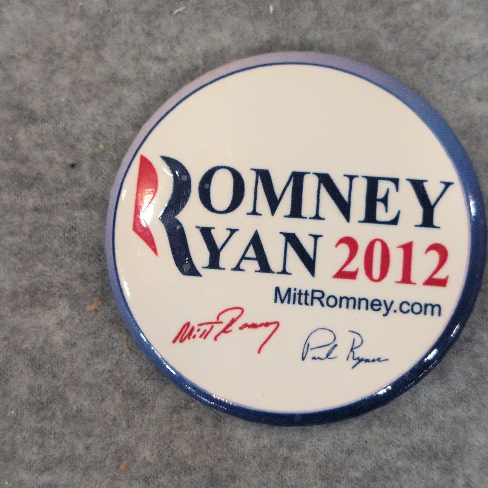 Mitt Romney Paul Ryan 2012 Presidential Campaign Pinback Button Republican GOP