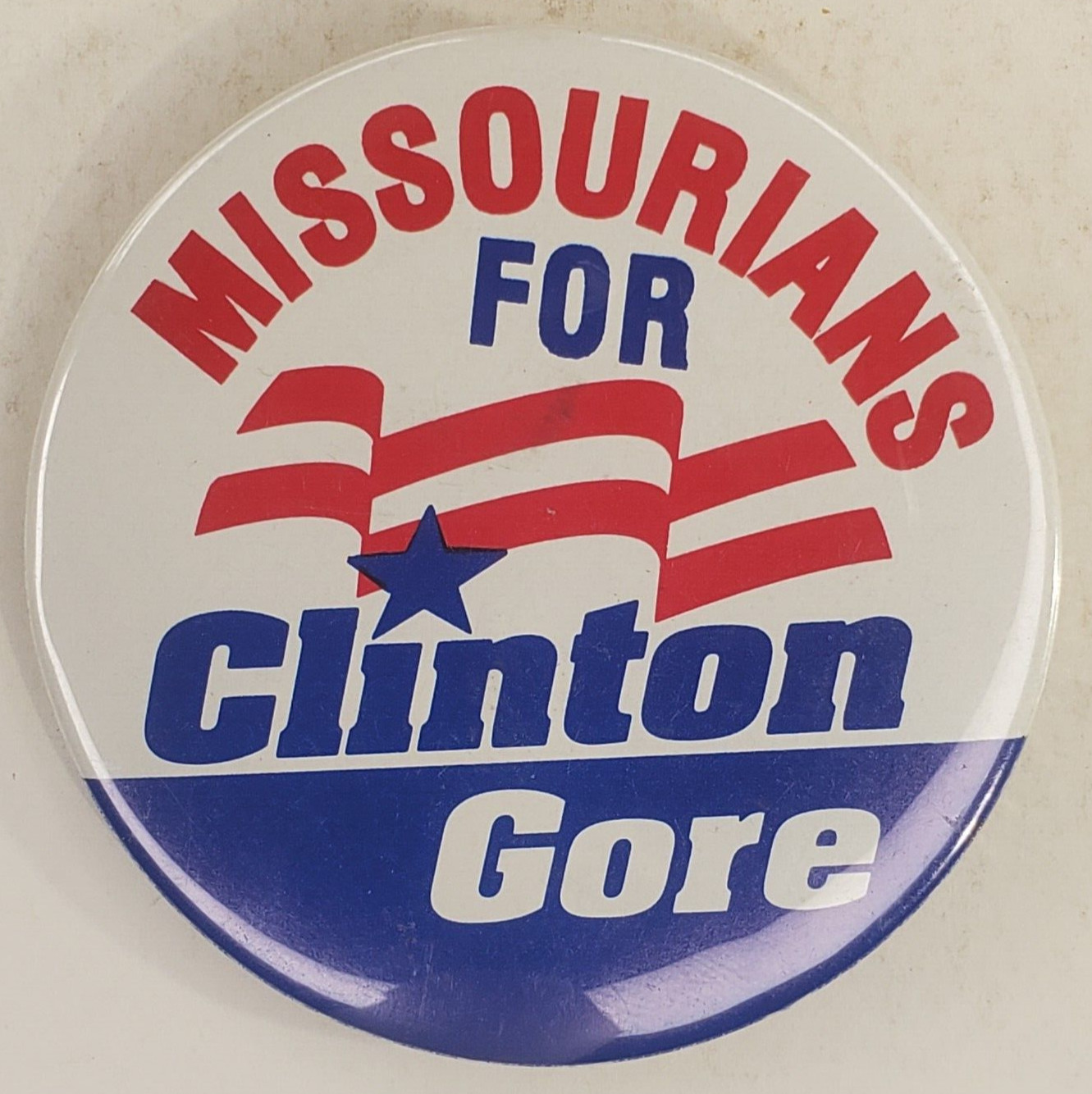 Vintage Missourians For Clinton Gore Presidential Campaign Pinback Button