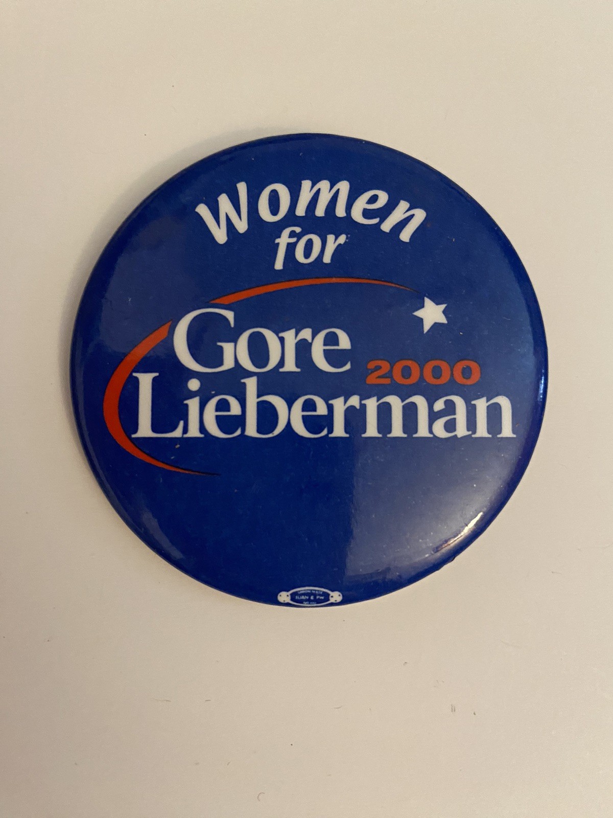 Women For Gore Lieberman 2000 Pin Back Button P86