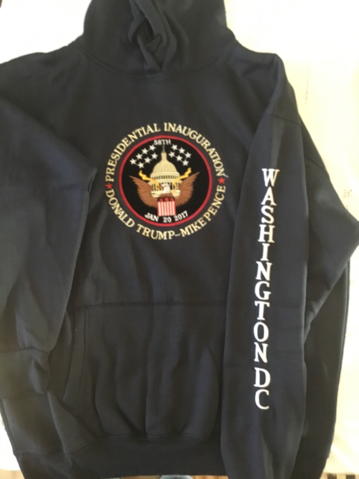 TRUMP INAUGURATION 2017 BLUE HOODIE SWEATSHIRT PRESIDENTIAL EAGLE SEAL CAPITOL