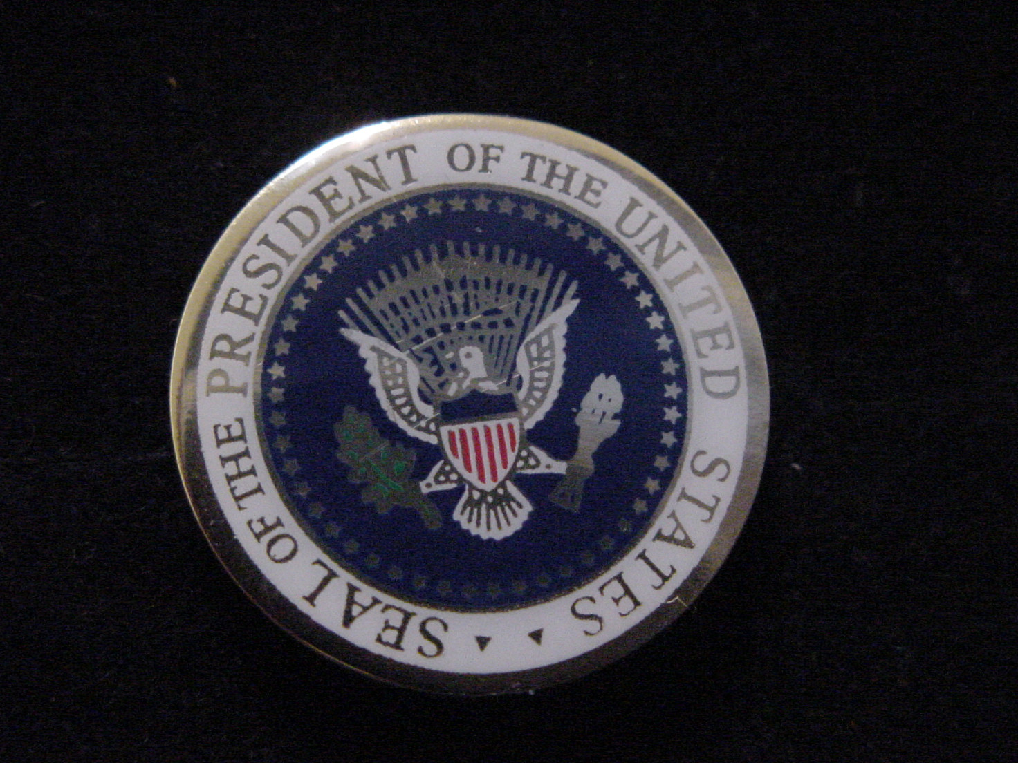 Presidential DONALD TRUMP Lapel Pin color seal