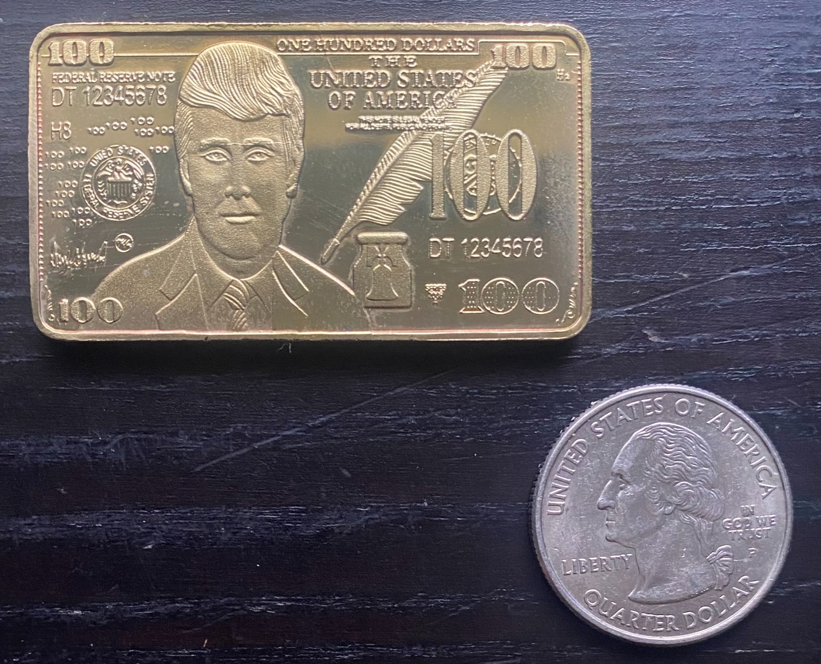 Donald Trump $100 Commemorative Gold Coin with Clear Plastic Case, Free Shipping