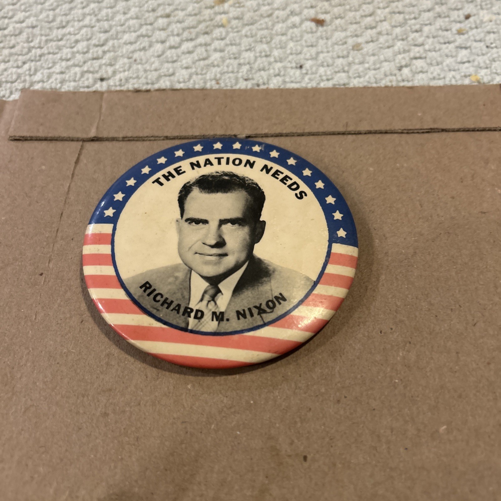 ‘THE NATION NEEDS RICHARD M. NIXON’ 1960 Campaign Button Original Pin On Metal