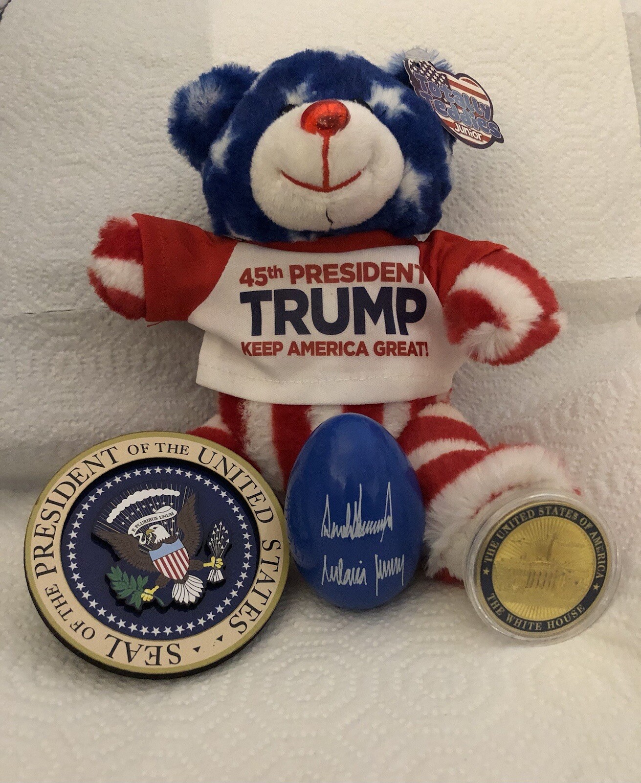 5 TRUMP PENS 1 EAGLE SEAL BLUE METAL + 4 RED PLASTIC MAGA GOP REPUBLICAN 45-47th