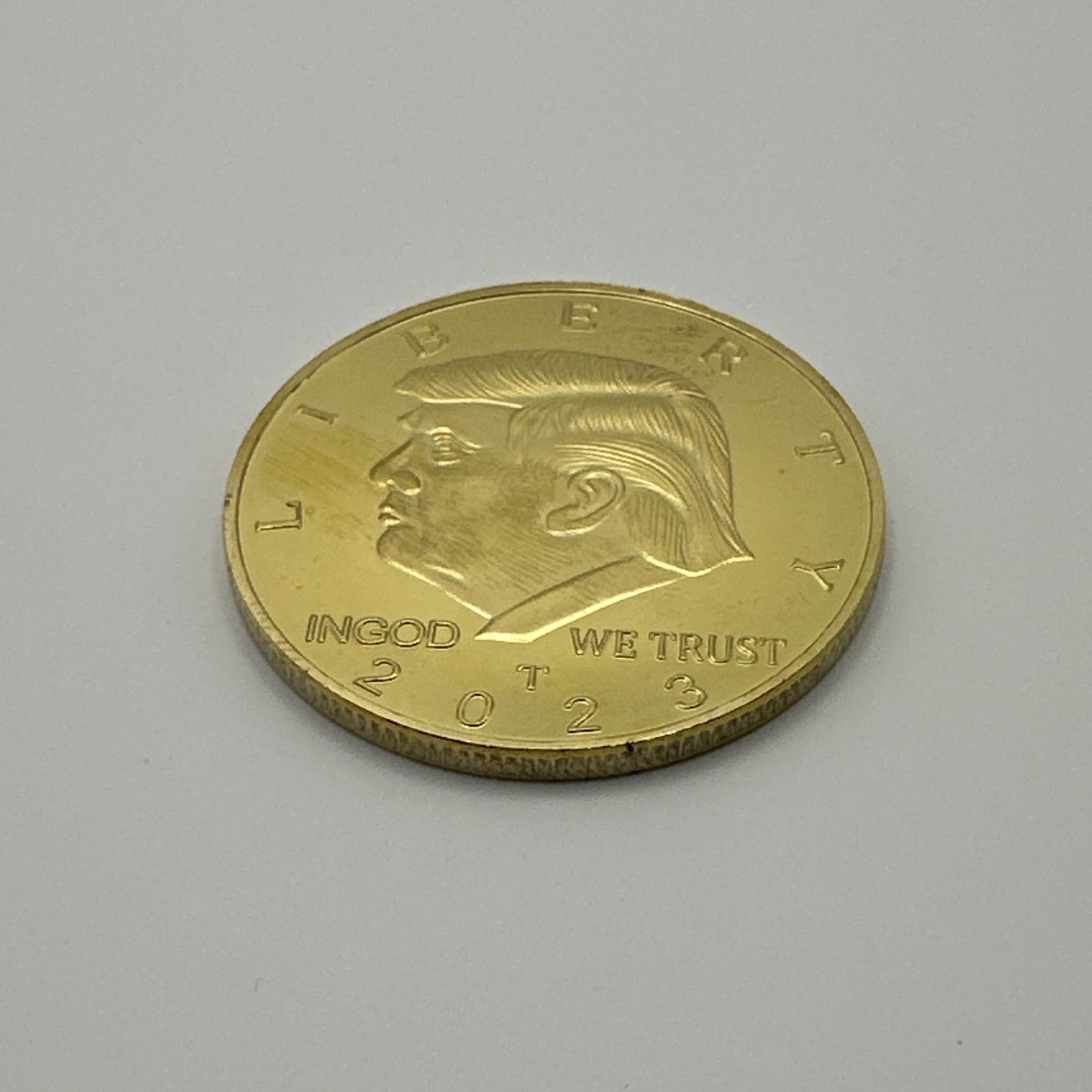 Donald J. Trump 2019 Gold Plated Challenge Coin 45th President Of United States
