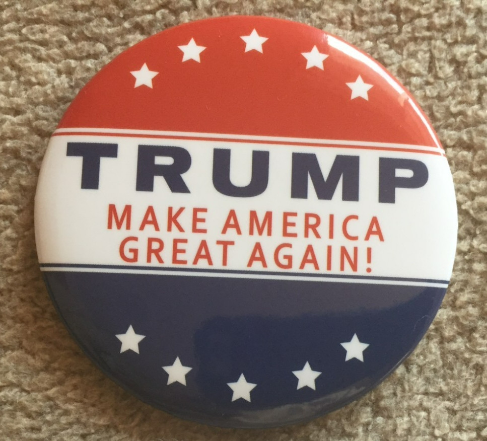 2016 DONALD TRUMP ☆OFFICIAL☆ MAKE AMERICA GREAT AGAIN ☆AUTHENTIC☆ PIN BUTTON