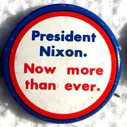 Original RICHARD NIXON 1960s Campaign Pin Button Political