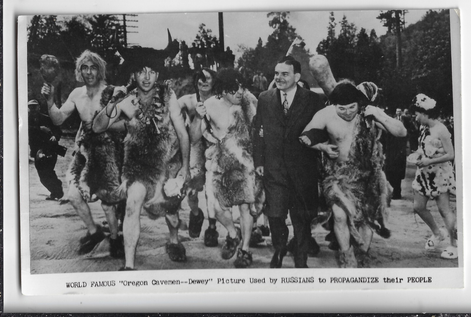 1948 Very HTF Thomas Dewey With Oregon Cavemen Presidential Campaign Postcard