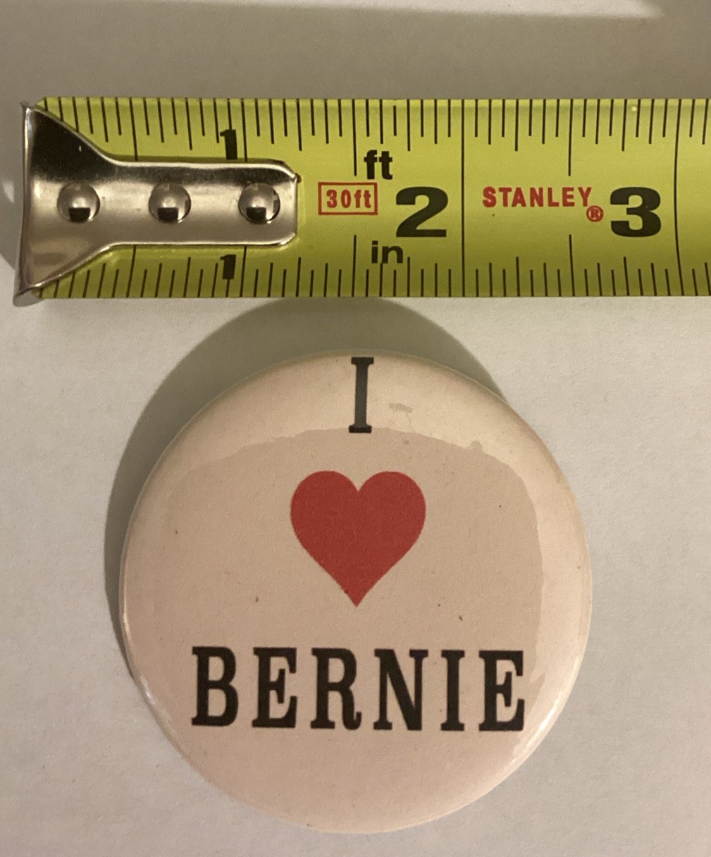 I Love (heart) Bernie Pin – Bernie Sanders Campaign